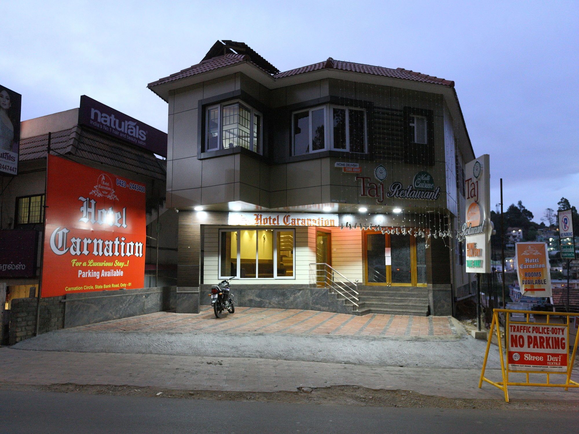 Oyo 7987 Hotel Carnation Utakamand Zewnętrze zdjęcie